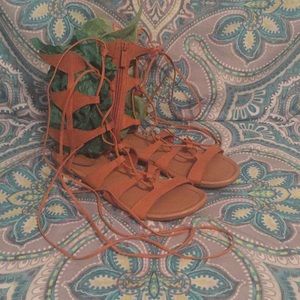 Gladiator sandals strings wrap around legs sz 9